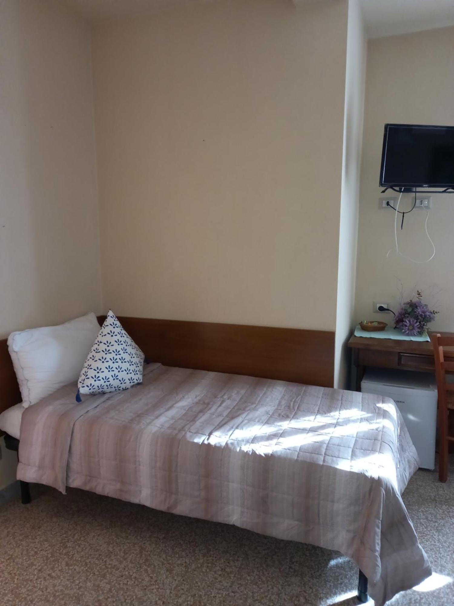 BnB Villa Melany vicino Centro Lucca Habitación foto